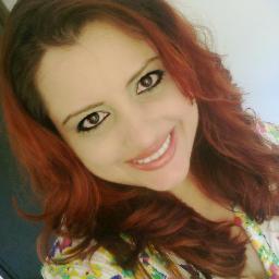 Eu sou uma mulher , aliás esquece , sou duas , tres , depende da situação.
A vezes ajo sem pensar, eu sou assim como todo ser humano tenho defeitos e virtudes.