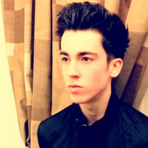 from the sickest place ever, grimsby, 16, follow me and ill follow backkk!