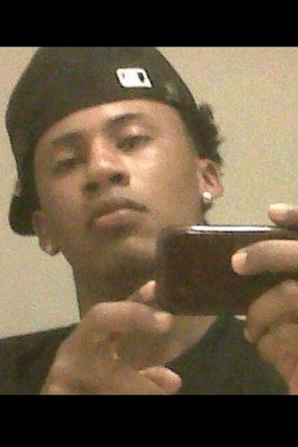 @djpapa lo real del juego- no se juega # loco con omega el real lapiz conciente el fother la gente k tan azuanoo uno A mkt