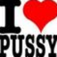 sniper that loves eating pussy.