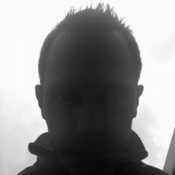 L_Bennu's profile picture. Involucionando... Tratando de olvidar todo lo que algun dia aprendi. Enterrando mis demonios profundo, que no vuelvan a ver la luz si no es la de tus ojos.