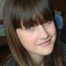 I live in the city of Ozersk, learn in high school number 23, go to the music and art school.Живу в городе красивая♥ юмористка♥ люблю ходить по магазинам