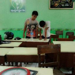 jadi seorang yang simple dan bisamembahagiakan orang di sekeliling kita