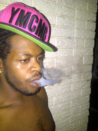 Limin,party,jus ah frendly person...oh I forgot chef....hate fake ppl