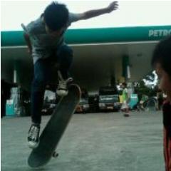 Difapratama70's profile picture. GLORYMANUTD  |  :* 7-03-2013.. :* :) Longlast.... :)