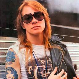 18 anos Aniversário24/05/1995 ,São Paulino,Gosto De Rock, Ciumento ,http://t.co/Nx5czLsGsa