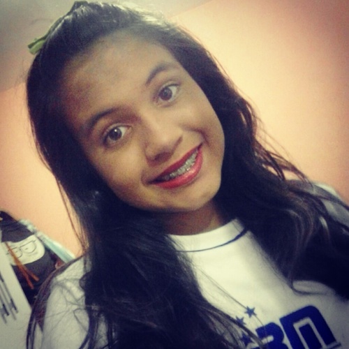 laritxa__ Profile Picture