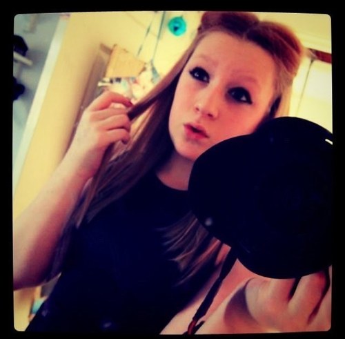 Follow me, I'll follow you backk:*
Muchlovee'xox