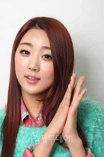 {rp} vocalista, bailarina y maknae de Dalshabet *-*