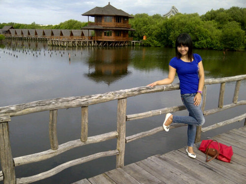 I'm not alone,, alloh is always with me :)