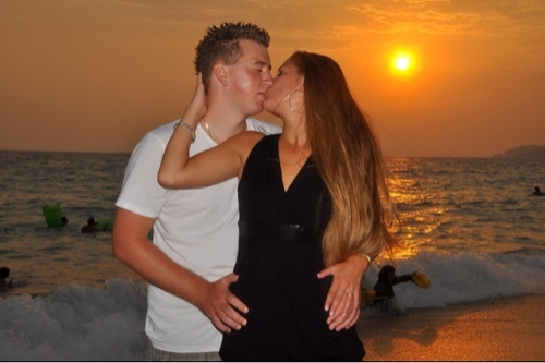 verpleegkundige,  Patrick, blij zijn met ons huisje:-)