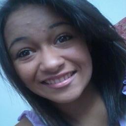Eaew otária, to aqqi pra dizer qq tamo junto pro qq der e vier, sabe qq te amo dmás né trouxa ;* @_caamilinha_ aqui !*