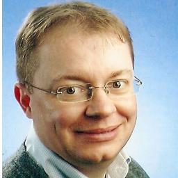 Tweets aus den Bereichen Kirche, Papst und Vatikan. Leiter der ZDF-Redaktion Religion und Leben - mit eigener Meinung hier bei Twitter.