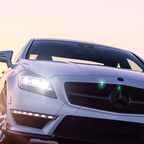 RacingReal's profile picture. 