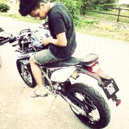 BobParlu's profile picture. 