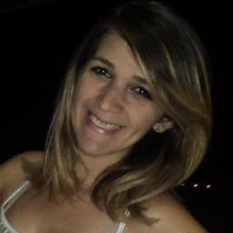 E que a minha loucura seja perdoada.
 Porque metade de mim é amor e a outra metade... também.^^