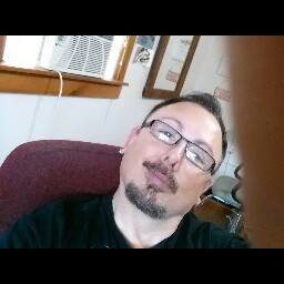 SkelleyTom's profile picture. Relatively normal guy looking for other relatively normal guys for fun in the sun or whatever makes us happy. Oraly fixated here.