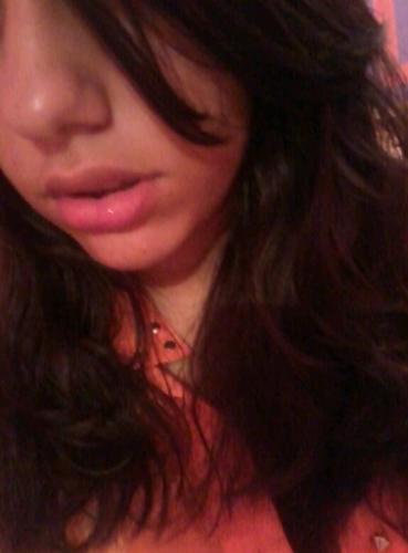 Sou um personagem,eu sou o meu gosto,as minhas atitudes e pensamentos,sou o que eu quero a hora que eu quero.
Apenas mais um boneco nas mãos do destino!!!
