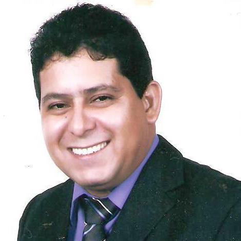 Sou uma pessoa feliz e aberto a novas amizades! Sou casado, pai de uma menininha, que se chama Julia. Sou corretor de imoveis e administrador. tenho 36 anos.