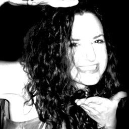 ydaisyfield's profile picture. 