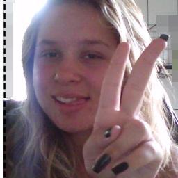 Aquela menina chata,ignorante,que não atura falsidade. Vivo do jeito que gosto !
Não gosta de mim ? haha 'Foda-se para você (=