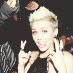 obrigado desde o dia 23 de novembro de 1992  ♥~