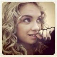 Palavras não explicam,gestos não demonstram esse unico sentimento q vale mais do que 1.000 palavras!!
TE AMO @Lua_Blanco
Since:04/01/2013