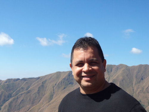 bricenol's profile picture. Libre Empresa. Constructor de Negocios en la Nueva Economía. Desarrollo Personal y Profesional.