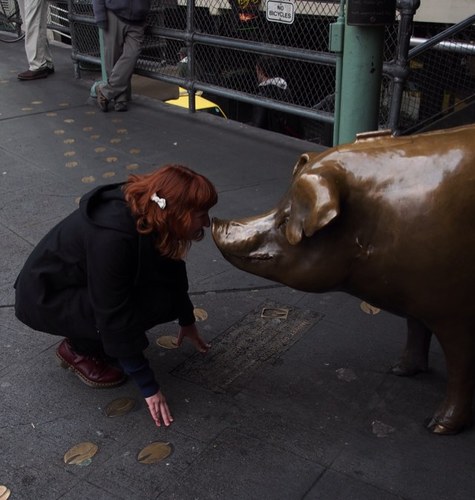 apurecliche's profile picture. 23. Future English teacher. Everything enthusiast. No point in listing interests/hobbies: expect no consistency.