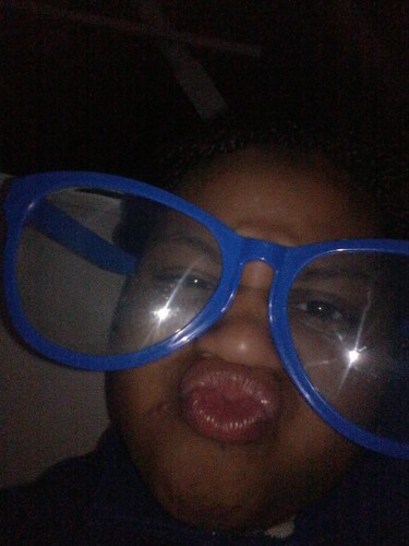 HEY YALL WATZ UP I LUV MY LIFE AND FAM SOMETIMES.