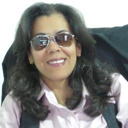 Sou exigente em tudo que faço! Amo meu trabalho...a vida,muita adrenalina.Porém,fico furiosa quando subestimam minha inteligência.