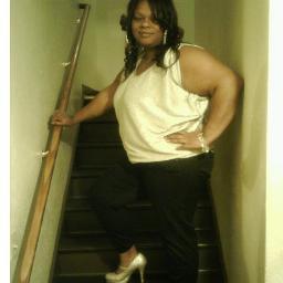 thats0raven's profile picture. I' m just young and I'm getting it! Independent Queen working for her throne! If u bout yours get wit me or get lost! 3