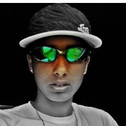 eu sou humilde sou batalhador também tenho meus erros sou filho de Deus , nunca esqueço da minha origem pois minha origem nunca me esqueçeu! ♪