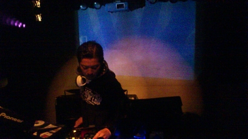 0124475's profile picture. 鳥取県から上京して 現在は東京でDJ活動してます。  プレイジャンルは トランス、ハウス、テクノ全般です。  出演イベントの告知 ささいな呟きまで 宜しくです