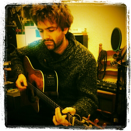 Singer/Songwriter 

***-Bookings:jasonkyronemusic@hotmail.co.uk-***