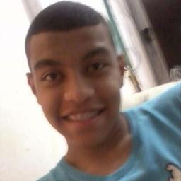 - Em pRimeiro Lugar #DEUS. Sou Tiago, 15 Anos, #Leonino, best da @Leeh_albiere s2. FoLLow me coração?