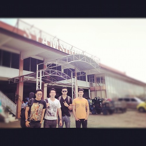 JournersBanua's profile picture. fanbase @djourney_band resmi 1'St untuk daerah kalimantan selatan. yo ayoo gabung disini :-)