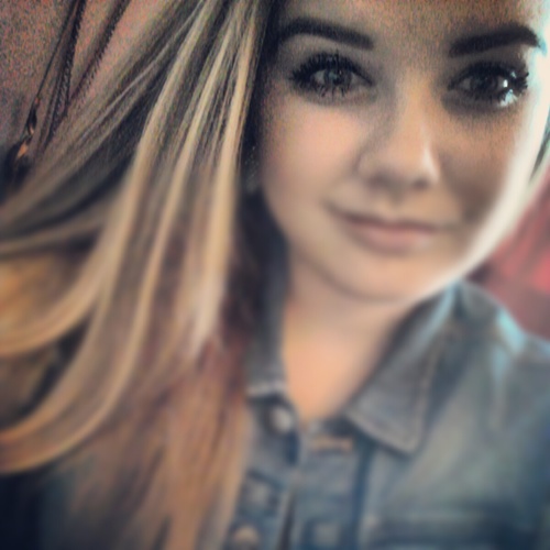 xbrittdenise's profile picture. love iris dominique sonya demi denise inge / oude twitter gehackt