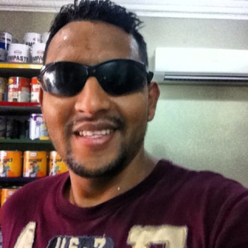 carlosalbuja's profile picture. 