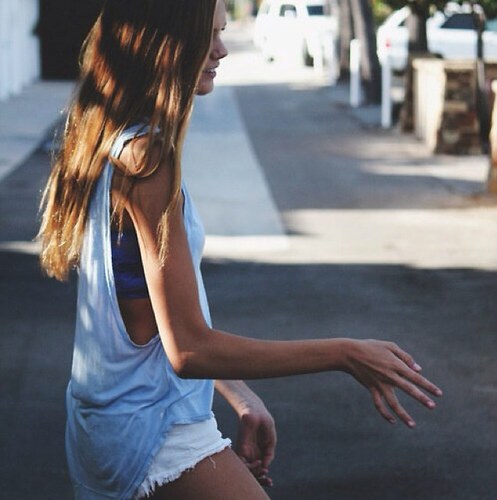 I breathe the need to be skinny. CW: 160 (eww) GW: 130 UGW: 100