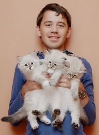 ematiorm's profile picture. Человек даже представить себе не может, как много он способен выдержать...