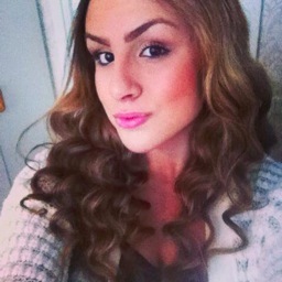 DijanaAziz's profile picture. 