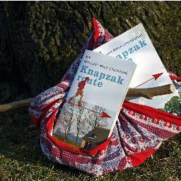 Knapzakroutes: voor de wandelaar die meer wil weten en zien van het prachtige Drenthe. Natuur en cultuur langs onbekende paden. Wandel mee!