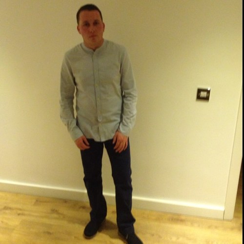 dnlblnd's profile picture. 