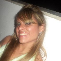 Sou cantora evangélica,adoradora,guerreira de DEUS,esposa e mãe....