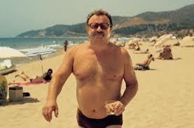 iankay1878's profile picture. Dad of two, Evertonian GS4, Ex RN, hanging to the left of centre ....