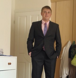 Goosey 20, 
follow huddersfield town and featherstone rovers, 
Follow back.