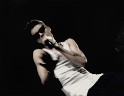 I'm here to support @Justinbieber. Problem ? Lick my ass BITCHES !
