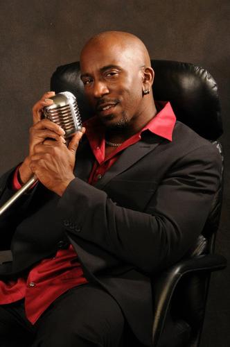 I am a singer/performer/entertainer.. I have been in music for more than 3 decades! I am currently in two bands: 2nd Wind and Just Vince and The Fellas