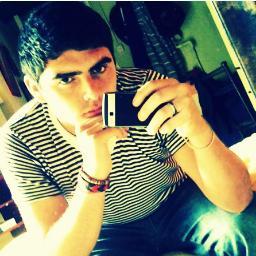 Cuando llegaste tu, te metiste en mi ser, encendiste la luz, me llenaste de fé. Pin: 2AB3B317